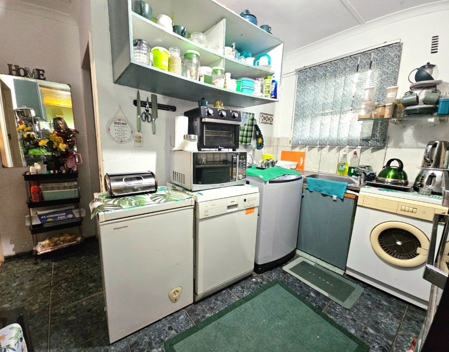  Bedroom Property for Sale in Rocklands Western Cape